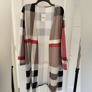 Women’s Duster Cardigan. Lightweight material. Size Large